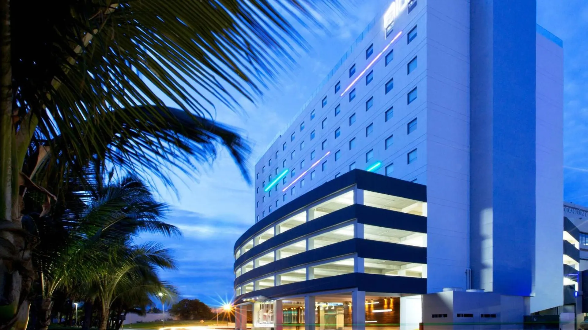 Renovated Aloft Cancún 4*,  Mexiko