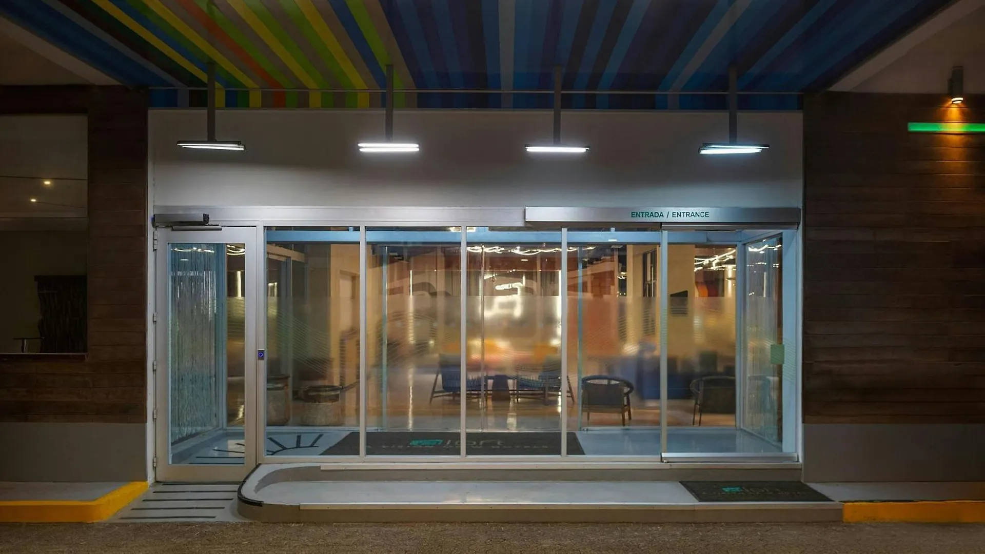 Aloft Cancún Hotel
