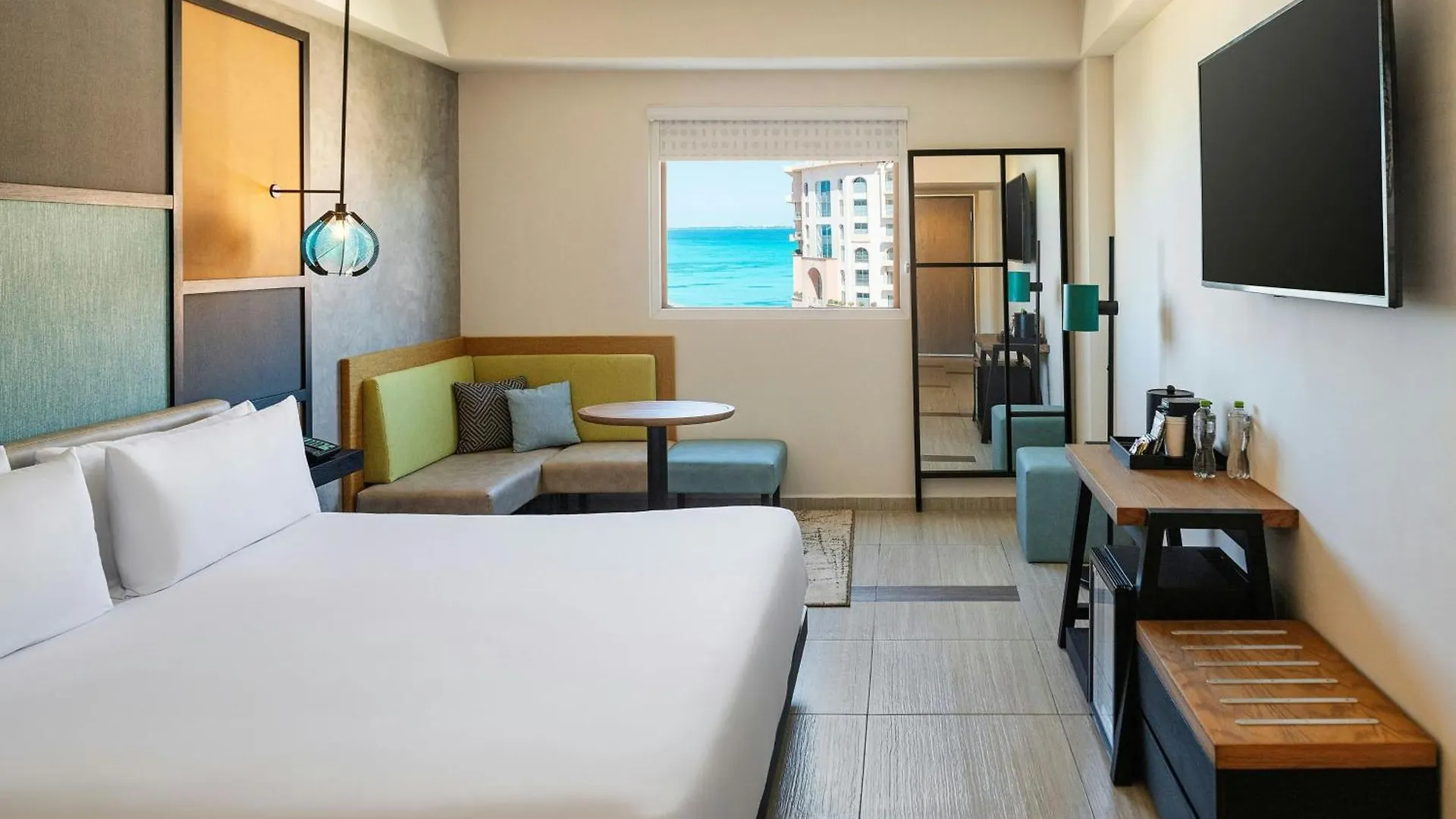 Aloft Cancun Hotel