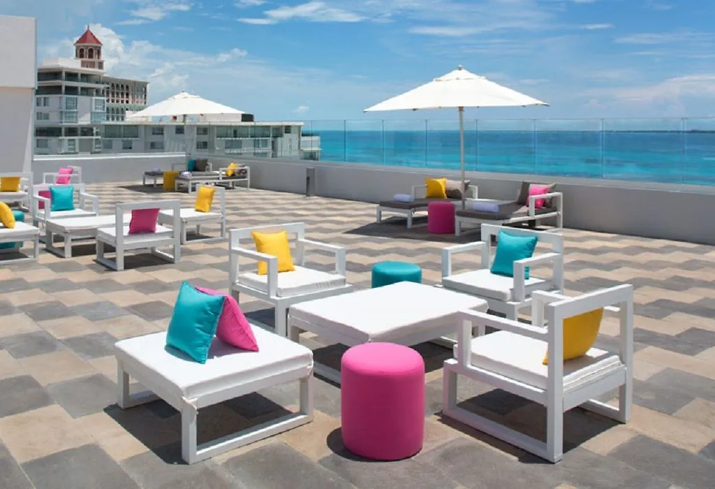 Aloft Cancún